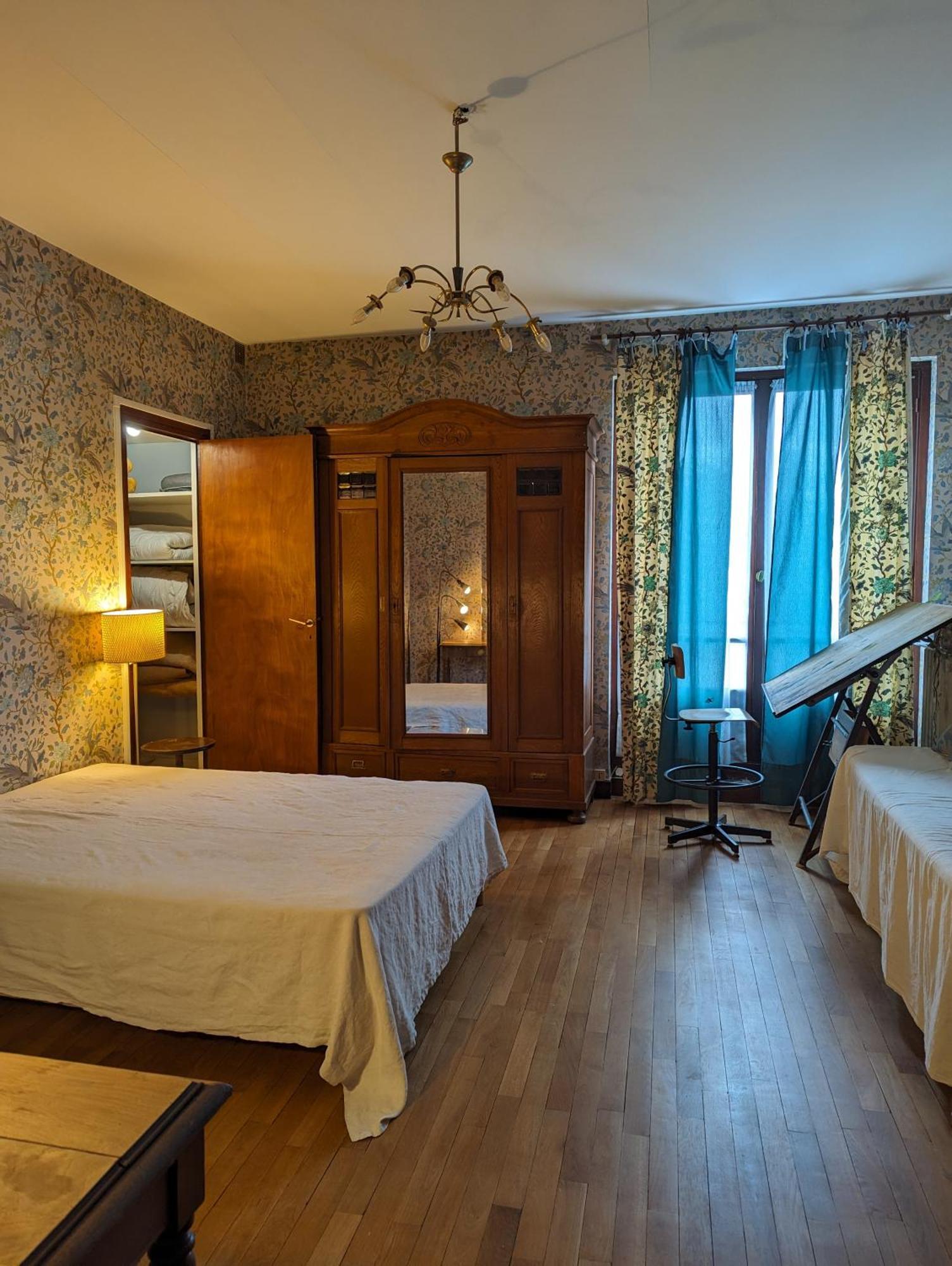 Studio 63M2 3Eme Etage Ou Chambre Dans Appartement 2Eme Etage Pour Sejours A Moulins Moulins  Esterno foto